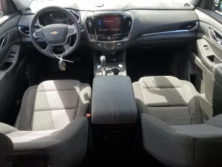2020 Chevrolet Traverse LT Cloth with VIN 1GNEVGKW7LJ324957, listed as a Copart auction lot 52123615 with 28,135 mi miles and Salvage Title. Bid and sale history available at carsss.com. Image 8.