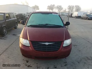 2007 Chrysler Town & Country SWB with VIN 1A4GJ45R27B113449, listed as a Copart auction lot 84227854 with 90,865 mi miles and Salvage Title. Bid and sale history available at carsss.com. Image 5.