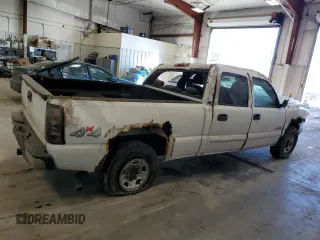 2006 Chevrolet Silverado 1500HD LT2 z VIN 1GCGK13U26F197577, wystawiony jako Copart lot #41624015 z przebiegiem Nie podano mil oraz Nie do naprawy • Non repairable. Historia ofert i sprzedaży dostępna na DreamBid. Obrazek 3.