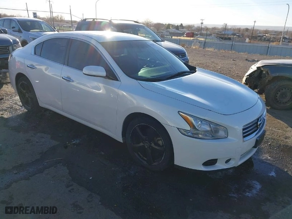 2014 Nissan Maxima 3.5 S with VIN 1N4AA5AP5EC433321, listed as a IAAI auction lot 41136773 with 98,019 mi miles. Bid and sale history available at carsss.com. Image 1.