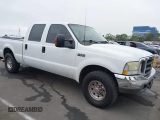 2003 Ford F-250 XL z VIN 1FTNW20L83EC77982, wystawiony jako IAAI lot #42725985 z przebiegiem 196 203 mil mil oraz . Historia ofert i sprzedaży dostępna na DreamBid. Obrazek 1.