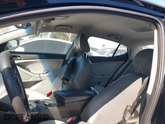 2015 Kia Optima LX with VIN 5XXGM4A79FG517083, listed as a IAAI auction lot 41805370 with 77,800 mi miles. Bid and sale history available at carsss.com. Image 17.