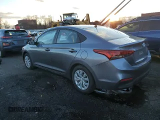 2019 Hyundai Accent SE with VIN 3KPC24A32KE070505, listed as a Copart auction lot 82677124 with 102,432 mi miles and Salvage Title. Bid and sale history available at carsss.com. Image 2.