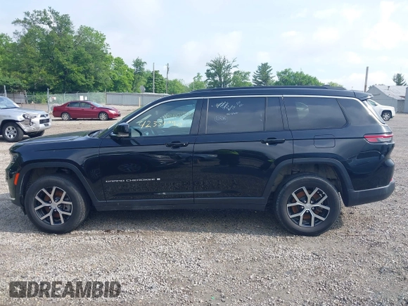 2024 Jeep Grand Cherokee Limited z VIN 1C4RJKBG5R8560752, wystawiony jako IAAI lot #42351090 z przebiegiem 28 740 mil mil oraz . Historia ofert i sprzedaży dostępna na DreamBid. Obrazek 14.