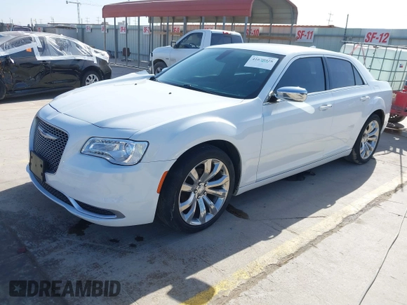 2019 Chrysler 300 Touring with VIN 2C3CCAAG0KH505545, listed as a IAAI auction lot 41679928 with 68,643 mi miles. Bid and sale history available at carsss.com. Image 19.