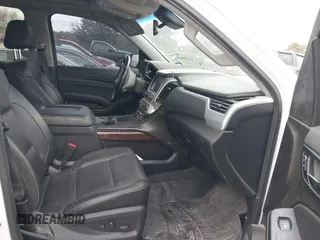 2019 GMC Yukon XL SLT with VIN 1GKS1GKC1KR384332, listed as a IAAI auction lot 41232450 with 109,219 mi miles. Bid and sale history available at carsss.com. Image 5.