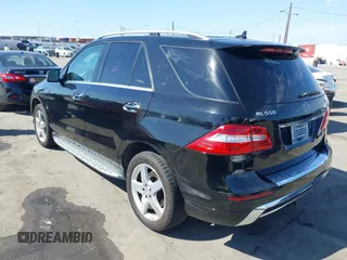 2013 Mercedes-Benz M 550 with VIN 4JGDA7DB3DA148853, listed as a IAAI auction lot 41659913 with 203,055 mi miles and . Bid and sale history available at DreamBid. Image 3.