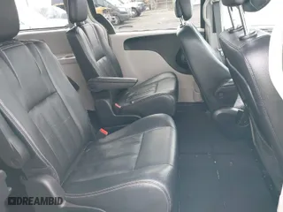 2016 Chrysler Town & Country Touring with VIN 2C4RC1BG2GR292393, listed as a IAAI auction lot 41771077 with 112,265 mi miles. Bid and sale history available at carsss.com. Image 8.