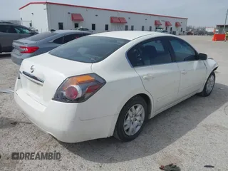 2009 Nissan Altima S with VIN 1N4AL21E09C126880, listed as a IAAI auction lot 41739604 with 258,940 mi miles and . Bid and sale history available at DreamBid. Image 4.