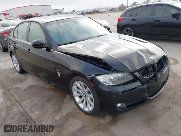 2011 BMW 3 Series 328i xDrive with VIN WBAPK5G50BNN24565, listed as a IAAI auction lot 41696511 with 112,008 mi miles. Bid and sale history available at carsss.com. Image 1.