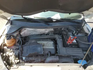 2013 Volkswagen Tiguan SE с VIN WVGBV3AX4DW596834, выставлен на аукционе Copart как лот 61399695 с пробегом 139 398 миль миль и Чистый • Clean title. История ставок и продаж доступна на DreamBid. Изображение 11.