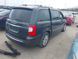 2012 Chrysler Town & Country Touring with VIN 2C4RC1BG3CR175125, listed as a IAAI auction lot 41983794 with 150,066 mi miles. Bid and sale history available at carsss.com. Image 4.