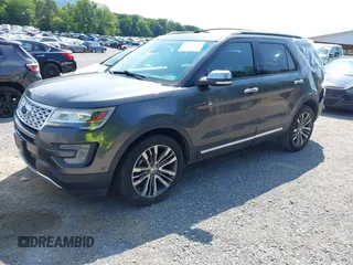2017 Ford Explorer Platinum z VIN 1FM5K8HT0HGB85923, wystawiony jako IAAI lot #42399738 z przebiegiem 107 592 mil mil oraz . Historia ofert i sprzedaży dostępna na DreamBid. Obrazek 21.