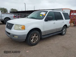 2003 Ford Expedition Special Service with VIN 1FMPU15L13LA66065, listed as a IAAI auction lot 41861536 with 254,362 mi miles. Bid and sale history available at carsss.com. Image 2.