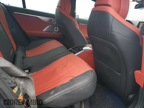 2023 BMW 8 Series z VIN WBAGX0C14PCM99664, wystawiony jako Copart lot #82912494 z przebiegiem 20 899 mil mil oraz Szkoda całkowita • Salvage title. Historia ofert i sprzedaży dostępna na DreamBid. Obrazek 10.