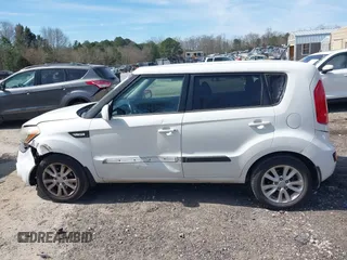 2013 Kia Soul with VIN KNDJT2A55D7538577, listed as a IAAI auction lot 41840154 with 116,548 mi miles. Bid and sale history available at carsss.com. Image 14.