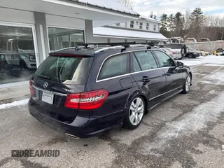 2011 Mercedes-Benz E 350 Luxury with VIN WDDHH8HB8BA506209, listed as a IAAI auction lot 41400923 with 205,828 mi miles and . Bid and sale history available at DreamBid. Image 4.