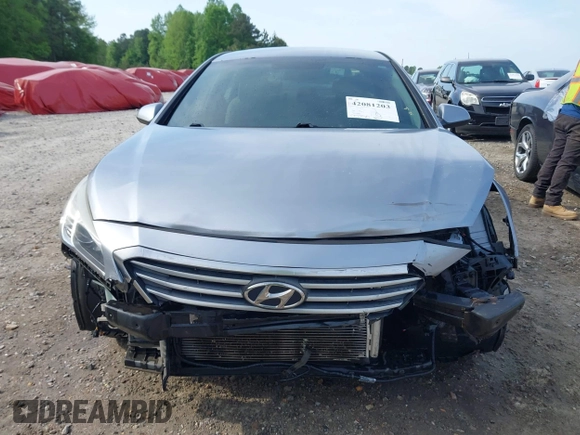 2015 Hyundai Sonata 2.4L SE with VIN 5NPE24AF9FH148413, listed as a IAAI auction lot 42081203 with 173,425 mi miles. Bid and sale history available at carsss.com. Image 13.