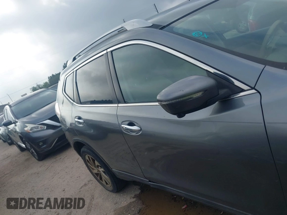 2015 Nissan Rogue SV with VIN 5N1AT2MV7FC758546, listed as a IAAI auction lot 41917021 with 155,696 mi miles. Bid and sale history available at carsss.com. Image 13.
