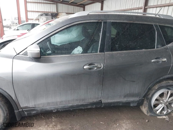 2015 Nissan Rogue SV with VIN KNMAT2MTXFP514160, listed as a IAAI auction lot 41742859 with 137,306 mi miles. Bid and sale history available at carsss.com. Image 14.