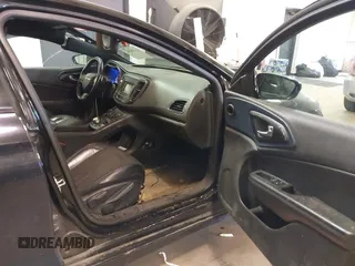2015 Chrysler 200 S with VIN 1C3CCCBB7FN629131, listed as a IAAI auction lot 41428282 with 290,014 mi miles and . Bid and sale history available at carsss.com. Image 5.