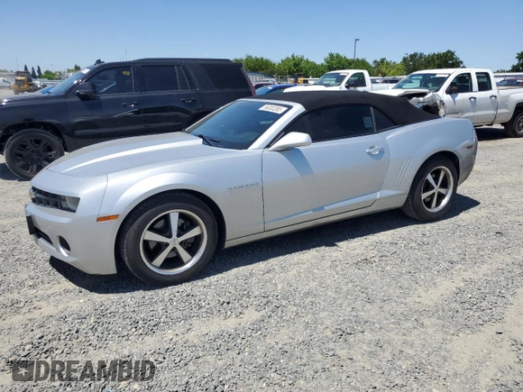 2011 Chevrolet Camaro 1LT z VIN 2G1FB3DD1B9193909, wystawiony jako Copart lot #56000395 z przebiegiem 110 248 mil mil oraz Szkoda całkowita • Salvage title. Historia ofert i sprzedaży dostępna na DreamBid. Obrazek 1.