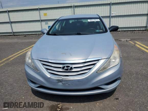 2011 Hyundai Sonata GLS z VIN 5NPEB4AC3BH246420, wystawiony jako Copart lot #60314015 z przebiegiem 162 893 mil mil oraz Szkoda całkowita • Salvage title. Historia ofert i sprzedaży dostępna na DreamBid. Obrazek 5.