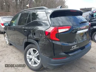 2023 GMC Terrain SLE z VIN 3GKALTEG1PL220672, wystawiony jako IAAI lot #41902965 z przebiegiem 27 214 mil mil oraz . Historia ofert i sprzedaży dostępna na DreamBid. Obrazek 3.