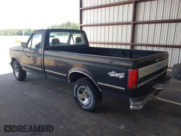 1995 Ford F-150 z VIN 1FTEF14HXSNA28985, wystawiony jako IAAI lot #42630297 z przebiegiem Nie podano mil oraz . Historia ofert i sprzedaży dostępna na DreamBid. Obrazek 3.