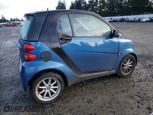 2010 Smart fortwo Pure z VIN WMEEJ3BA3AK353317, wystawiony jako Copart lot #48560975 z przebiegiem 163 175 mil mil oraz Czysty tytuł • Clean title. Historia ofert i sprzedaży dostępna na DreamBid. Obrazek 3.