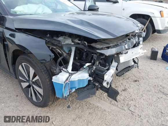 2019 Nissan Altima SL with VIN 1N4BL4EW2KC208389, listed as a IAAI auction lot 41263246 with 51,329 mi miles and . Bid and sale history available at carsss.com. Image 19.