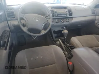2005 Toyota Camry STD z VIN 4T1BE32K35U598719, wystawiony jako Copart lot #84796804 z przebiegiem 148 683 mil mil oraz Szkoda całkowita • Salvage title. Historia ofert i sprzedaży dostępna na DreamBid. Obrazek 8.