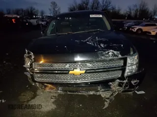 2013 Chevrolet Silverado 1500 LTZ with VIN 1GCRKTE77DZ149130, listed as a Copart auction lot 85349504 with 136,782 mi miles and Salvage Title. Bid and sale history available at DreamBid. Image 5.