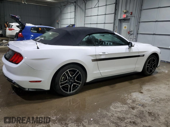2021 Ford Mustang GT Premium with VIN 1FATP8FF1M5135621, listed as a Copart auction lot 45173665 with 31,731 mi miles and Salvage Title. Bid and sale history available at DreamBid. Image 3.