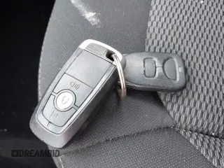 2019 Ford Explorer XLT с VIN 1FM5K8D87KGA05751, выставлен на аукционе IAAI как лот 42222012 с пробегом 72 964 миль миль и . История ставок и продаж доступна на DreamBid. Изображение 11.