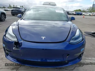 2021 Tesla Model 3 Standard Range Plus z VIN 5YJ3E1EA9MF020860, wystawiony jako IAAI lot #42246074 z przebiegiem 52 674 mil mil oraz . Historia ofert i sprzedaży dostępna na DreamBid. Obrazek 12.