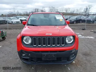 2016 Jeep Renegade Latitude with VIN ZACCJBBT8GPE37813, listed as a IAAI auction lot 41983514 with 83,224 mi miles. Bid and sale history available at carsss.com. Image 12.