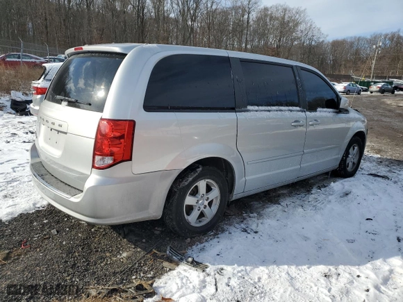 2011 Dodge Grand Caravan Mainstreet with VIN 2D4RN3DG5BR786407, listed as a Copart auction lot 89020835 with 141,888 mi miles and Salvage Title. Bid and sale history available at carsss.com. Image 3.