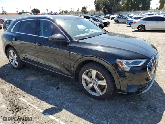 2019 Audi e-tron Premium Plus with VIN WA1LAAGE8KB023318, listed as a Copart auction lot 40812503 with 21,810 mi miles. Bid and sale history available at carsss.com. Image 4.