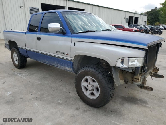 1997 Dodge Ram 1500 with VIN 3B7HF13Y9VG726936, listed as a Copart auction lot 48866854 with 211,819 mi miles and Clean Title. Bid and sale history available at carsss.com. Image 4.