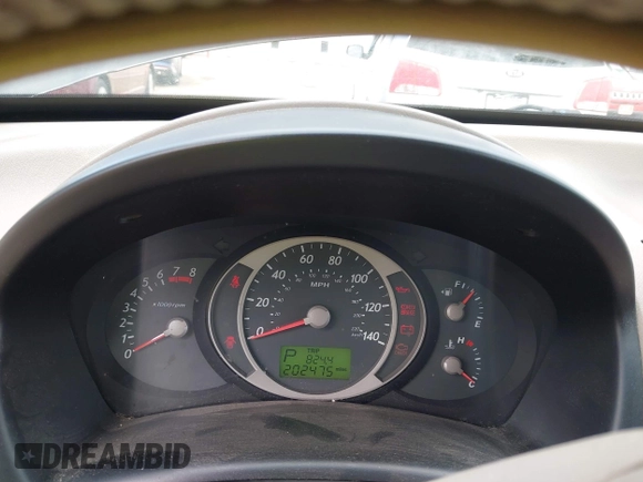 2005 Hyundai Tucson GLS with VIN KM8JN12D55U053476, listed as a IAAI auction lot 42118213 with 202,475 mi miles. Bid and sale history available at carsss.com. Image 7.