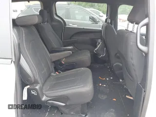 2018 Chrysler Pacifica Touring Plus with VIN 2C4RC1FG5JR287268, listed as a IAAI auction lot 42208739 with 114,294 mi miles and . Bid and sale history available at DreamBid. Image 8.