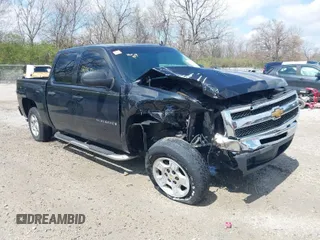 2009 Chevrolet Silverado 1500 LT with VIN 3GCEC23019G278743, listed as a IAAI auction lot 41997695 with 139,718 mi miles. Bid and sale history available at carsss.com. Image 1.