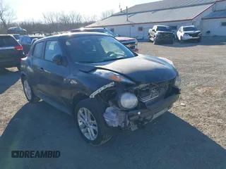 2014 Nissan Juke S with VIN JN8AF5MV4ET362011, listed as a IAAI auction lot 41452540 with 75,384 mi miles. Bid and sale history available at carsss.com. Image 1.