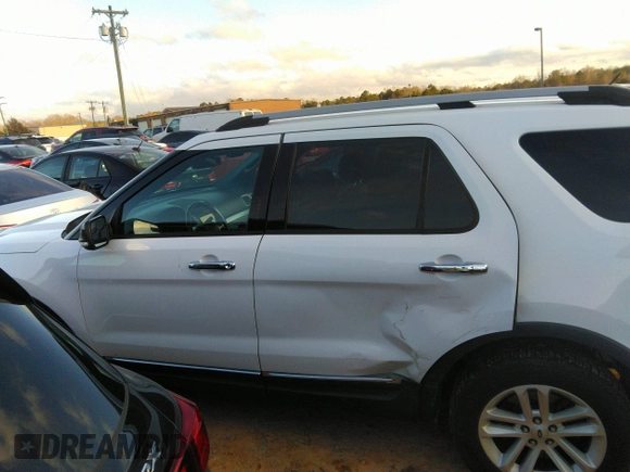 2014 Ford Explorer XLT z VIN 1FM5K8D85EGB54812, wystawiony jako IAAI lot #41104418 z przebiegiem 133 918 mil mil oraz . Historia ofert i sprzedaży dostępna na DreamBid. Obrazek 14.