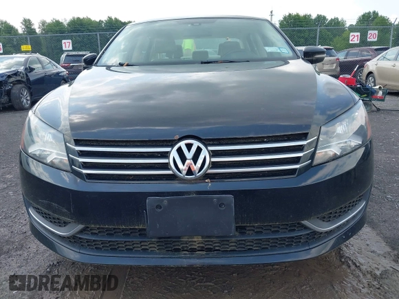 2014 Volkswagen Passat SE z VIN 1VWBT7A38EC039956, wystawiony jako IAAI lot #42479286 z przebiegiem 157 579 mil mil oraz . Historia ofert i sprzedaży dostępna na DreamBid. Obrazek 6.