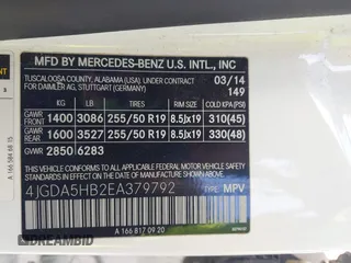 2014 Mercedes-Benz M 350 with VIN 4JGDA5HB2EA379792, listed as a IAAI auction lot 42104545 with 148,292 mi miles and . Bid and sale history available at carsss.com. Image 9.