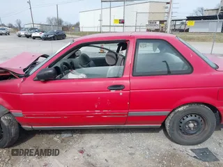 1993 Nissan Sentra z VIN 1N4EB32H7PC770697, wystawiony jako IAAI lot #41727754 z przebiegiem 210 152 mil mil oraz . Historia ofert i sprzedaży dostępna na DreamBid. Obrazek 14.