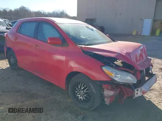 2009 Toyota Matrix with VIN 2T1KU40E29C175918, listed as a IAAI auction lot 41693932 with 110,609 mi miles. Bid and sale history available at carsss.com. Image 1.