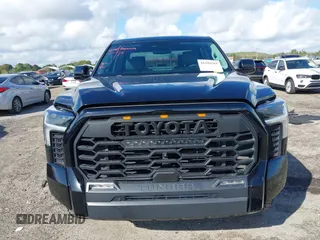 2022 Toyota Tundra 2WD SR5 with VIN 5TFLA5AB5NX012795, listed as a IAAI auction lot 41599301 with 25,191 mi miles. Bid and sale history available at carsss.com. Image 13.